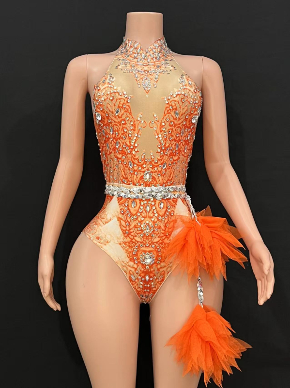 Spandexből készült testhezálló body hálóval és strasszokkal – tavasz 2024 megjelenés, fő anyag Other ≤30%, másodlagos anyag Spandex ≤30%, kivitel Nail drill