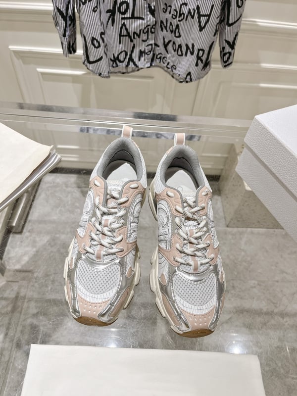 Αθλητικά παπούτσια σε στυλ Dad Shoes – γνήσιο δέρμα, μεσαίου ύψους, κορδόνια εμπρός, αναπνεύουσα σόλα από καουτσούκ-αφρό