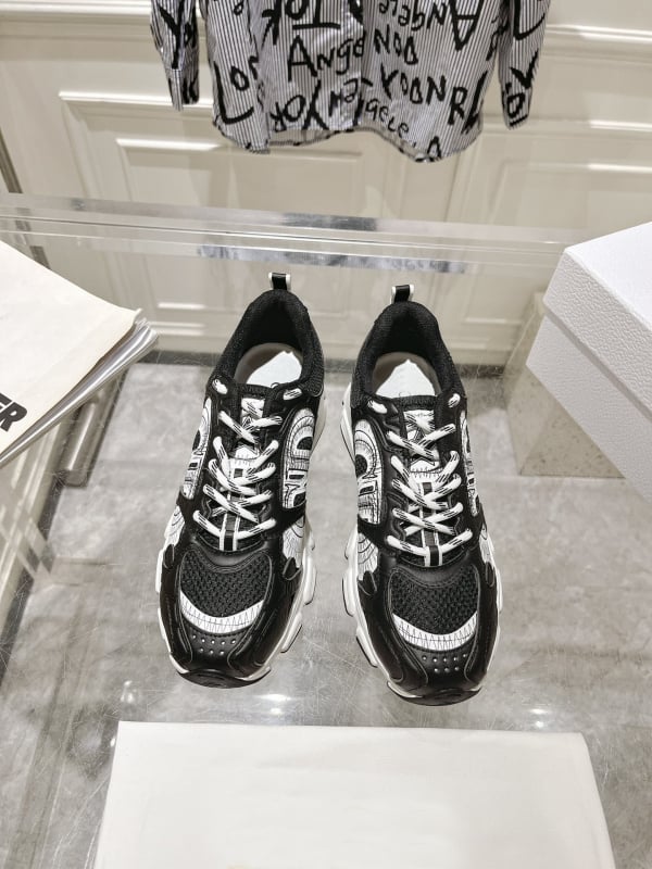 Αθλητικά παπούτσια σε στυλ Dad Shoes – γνήσιο δέρμα, μεσαίου ύψους, κορδόνια εμπρός, αναπνεύουσα σόλα από καουτσούκ-αφρό