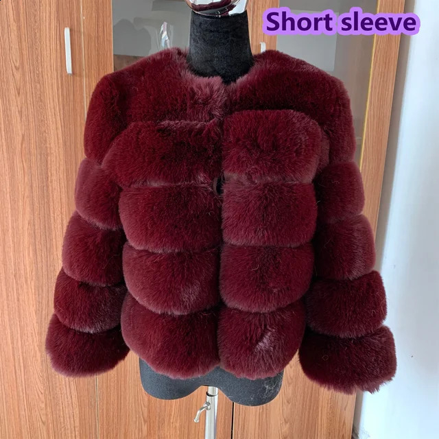 Dámsky kabát z umelej líščej kožušiny s patchwork dizajnom, normálna dĺžka, dlhý rukáv, bez goliera