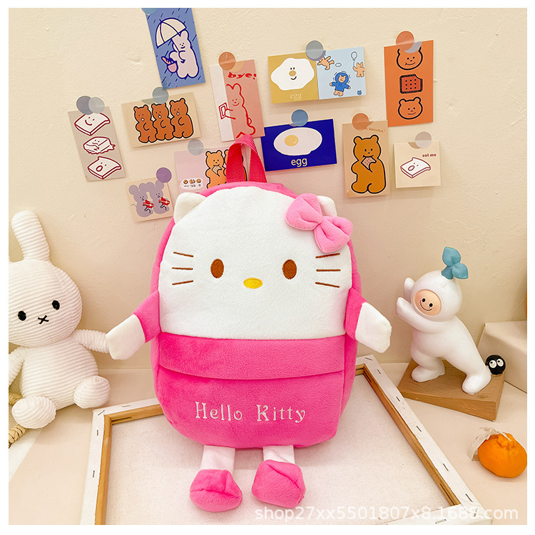 Óvodai plüss hátizsák – Spider-Man mintával, uniszex, plüss anyag, pamut bélés, ívelt vállpántok, lopás elleni és földrengés elleni védelem