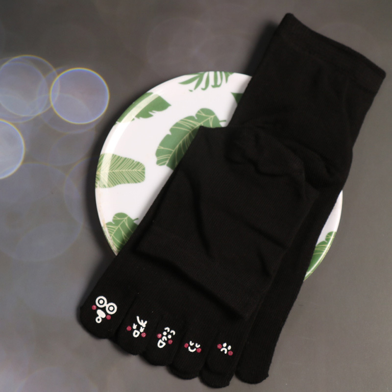 Петопръстни чорапи – памук, попиване на пот, едноцветен модел, плетени с една игла, къс цилиндър