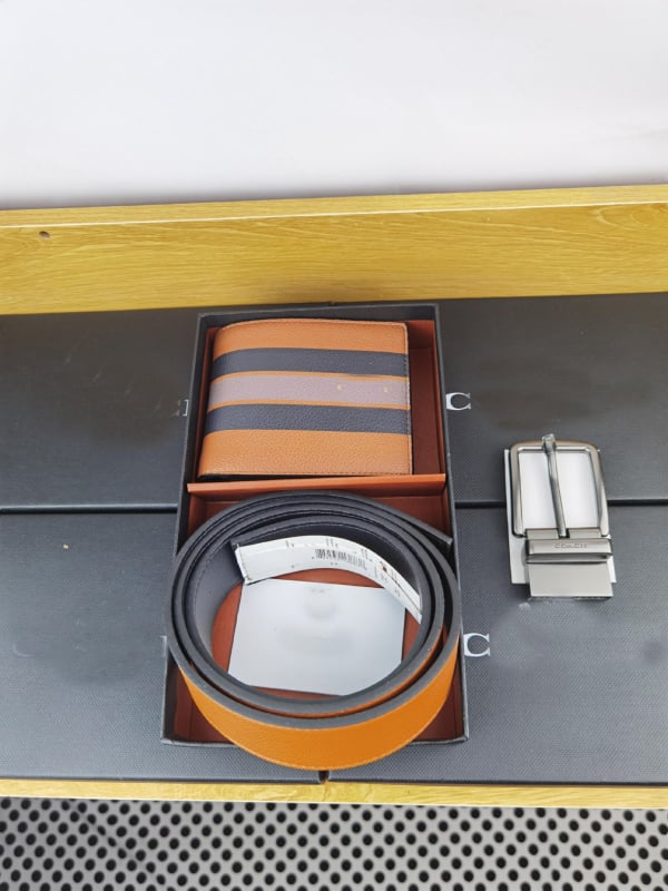 Férfi PU bőr rövid pénztárca betűmintával, kétoldalas hajtású dizájn, bővítési funkció, üzleti stílus