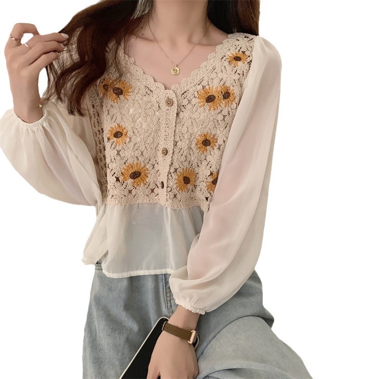 Etnoštýlové tričko s vyšitím, bavlna 80–90%, krátka dĺžka, V výstrih, lampové rukávy, pulóver