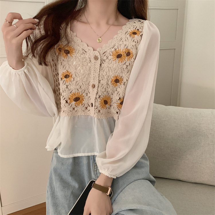 Etnoštýlové tričko s vyšitím, bavlna 80–90%, krátka dĺžka, V výstrih, lampové rukávy, pulóver