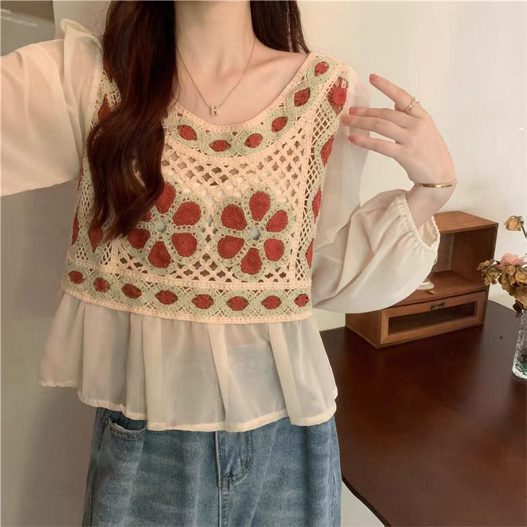 Etnoštýlové tričko s vyšitím, bavlna 80–90%, krátka dĺžka, V výstrih, lampové rukávy, pulóver