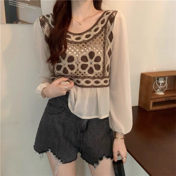 Etnoštýlové tričko s vyšitím, bavlna 80–90%, krátka dĺžka, V výstrih, lampové rukávy, pulóver