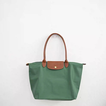 Τσάντα ώμου τύπου dumpling από Oxford ύφασμα, κλείσιμο με καπάκι, εσωτερικές θήκες για κινητό και έγγραφα, επένδυση πολυεστερική