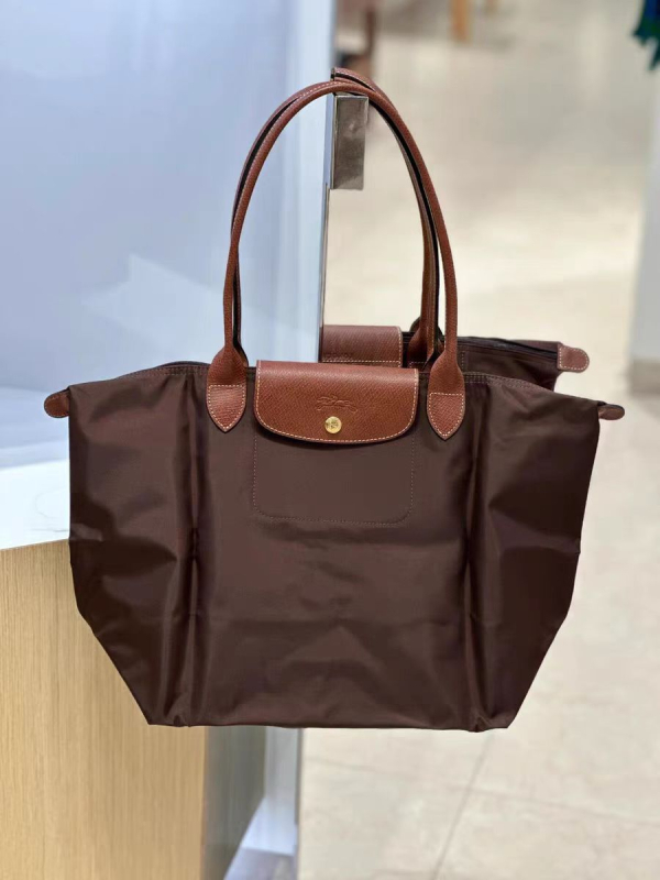 Τσάντα ώμου τύπου dumpling από Oxford ύφασμα, κλείσιμο με καπάκι, εσωτερικές θήκες για κινητό και έγγραφα, επένδυση πολυεστερική