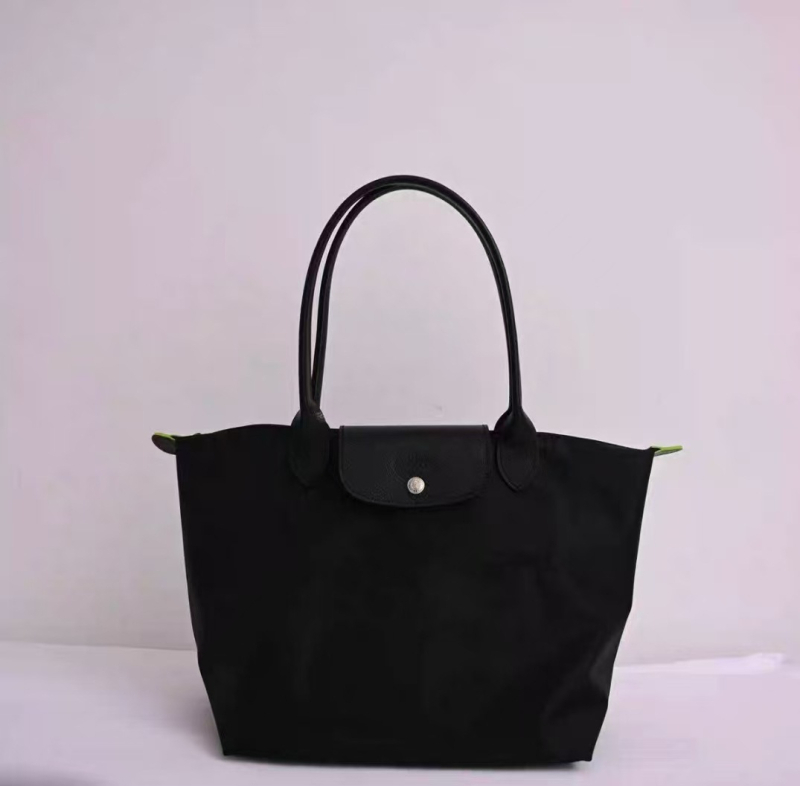 Τσάντα ώμου τύπου dumpling από Oxford ύφασμα, κλείσιμο με καπάκι, εσωτερικές θήκες για κινητό και έγγραφα, επένδυση πολυεστερική