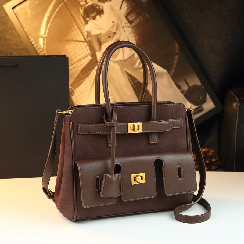 Tote torba, casual stil, koža od krave, crossbody naramenica, zatvarač, džep za mobitel