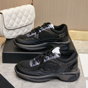 Αθλητικά παπούτσια με δίχτυωτό άνω μέρος, μεσαίου ύψους, δερμάτινη επένδυση, εμπρόσθιο κορδόνι, παχιά σόλα