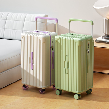 Veľkokapacitný kufor s univerzálnymi kolieskami, otvorenie na zips, zámok: visací zámok, výstelka ABS/PC, materiál PCS