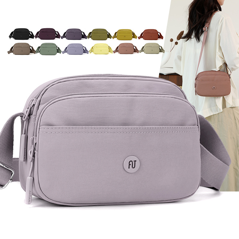 Aotian crossbody torba od Oxford platna — kvadratnog oblika, otvor na zip, unutarnji džep sa zipom, s jednim remenom za ramena, kod proizvoda 37031