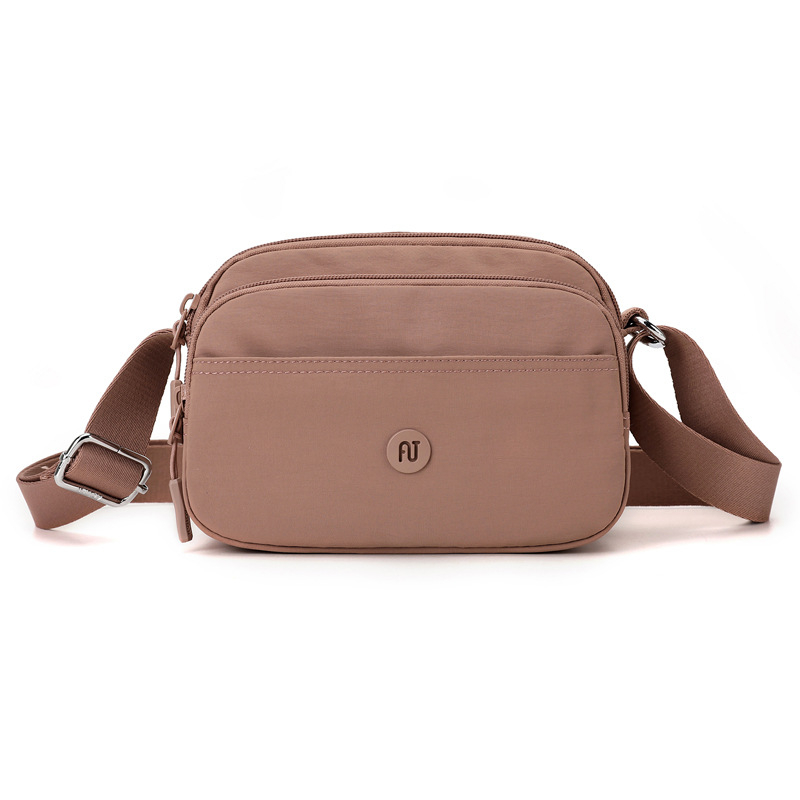 Aotian crossbody torba od Oxford platna — kvadratnog oblika, otvor na zip, unutarnji džep sa zipom, s jednim remenom za ramena, kod proizvoda 37031