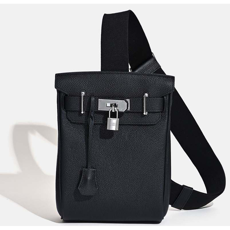 Geantă unisex pentru piept din piele naturală, cu capac, închidere cu lacăt, buzunar cu fermoar, căptușeală din piele, stil urban minimalist