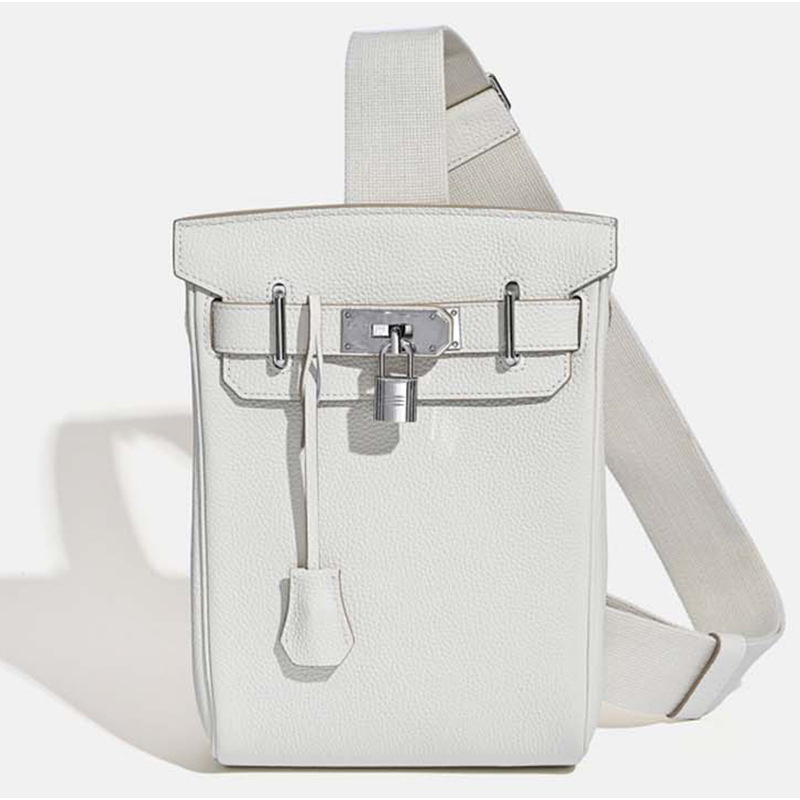 Geantă unisex pentru piept din piele naturală, cu capac, închidere cu lacăt, buzunar cu fermoar, căptușeală din piele, stil urban minimalist