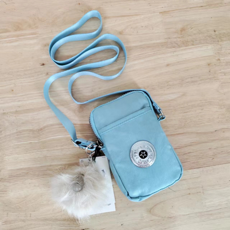 Mobiltelefon táska crossbody – nylon anyag, cipzár, érmezsák, függőleges négyszögletes forma, belső nylon bélés