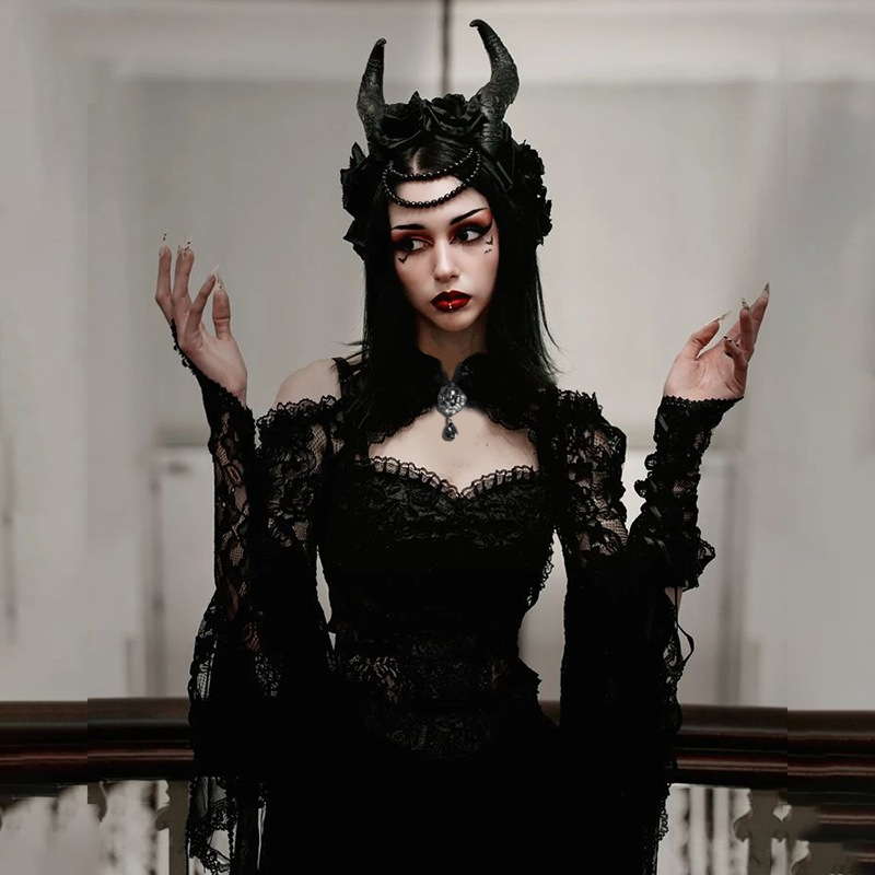 Γυναικεία μπλούζα από πολυεστέρα, μονόχρωμη, γοτθικού στυλ, με μανίκια καμπάνα και γιακά μίας γραμμής