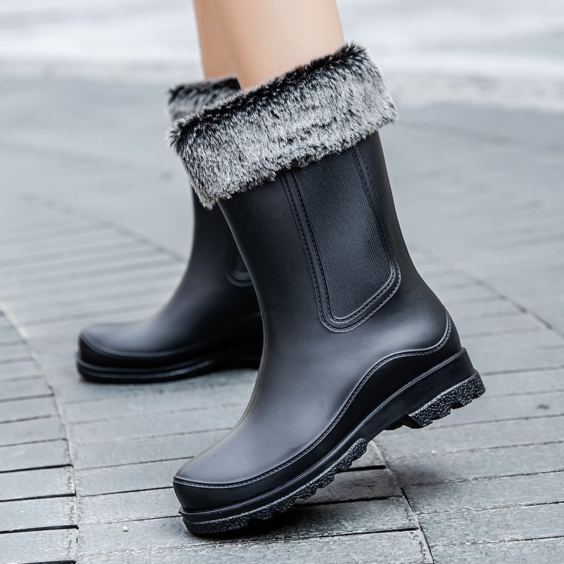 Γυναικείες μπότες βροχής PVC – χωρίς κορδόνια, μέτριο μήκος μέχρι γάμπα, αδιάβροχες, αντιολισθητικές, χαμηλό τακούνι 1–3 cm