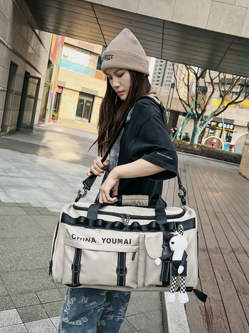 Taška na cestovanie s veľkou kapacitou 36-55 L, nylon, suché-mokré oddelenie, dizajn s písmenami, štýl voľného cestovania