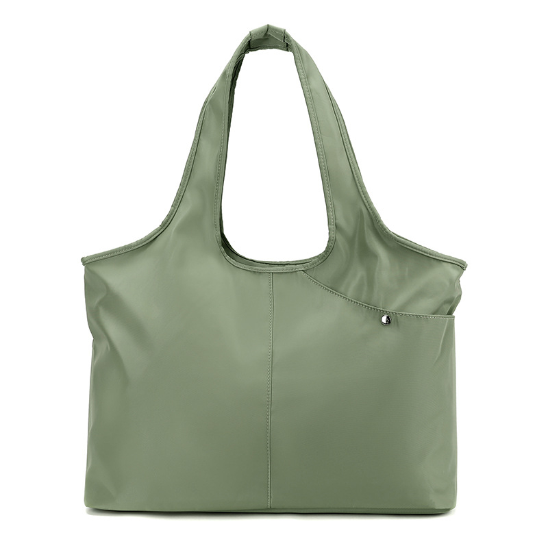 Γυναικεία τσάντα από νάιλον, οριζόντιου τετράγωνου σχήματος, κλείσιμο με φερμουάρ, εσωτερικές θήκες (θήκη με φερμουάρ, θήκη για κινητό, θήκη για ταυτότητα) και εσωτερικός διαχωριστής