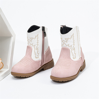 Gyerekeknek készült divatos bakancsok, brit stílus, alacsony szárú, gumitalppal, magasság növelő, légáteresztő; 7–16 éveseknek; téli, tavaszi és őszi szezonra.