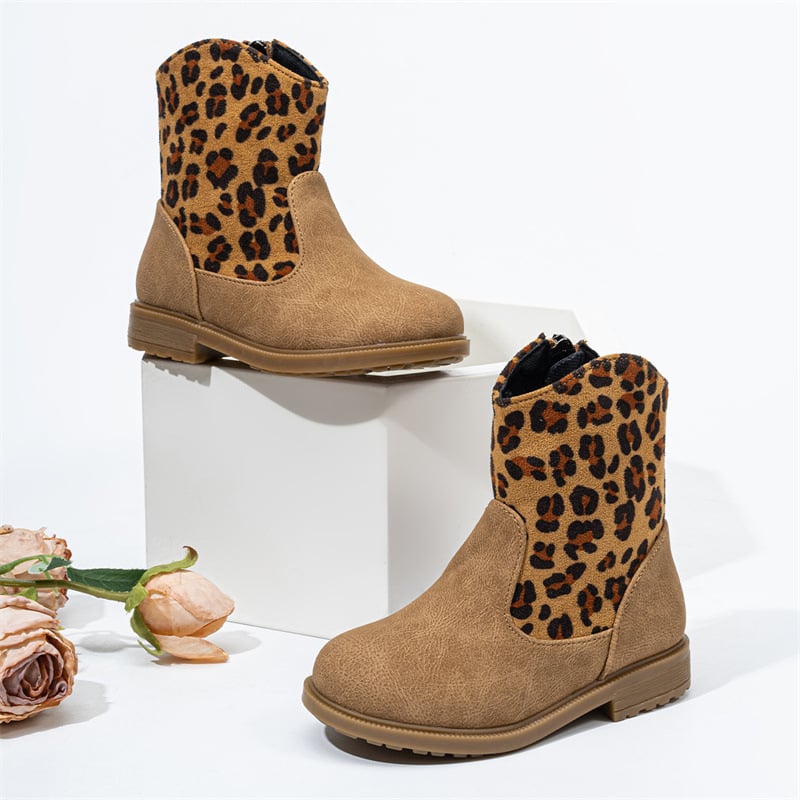 Gyerekeknek készült divatos bakancsok, brit stílus, alacsony szárú, gumitalppal, magasság növelő, légáteresztő; 7–16 éveseknek; téli, tavaszi és őszi szezonra.