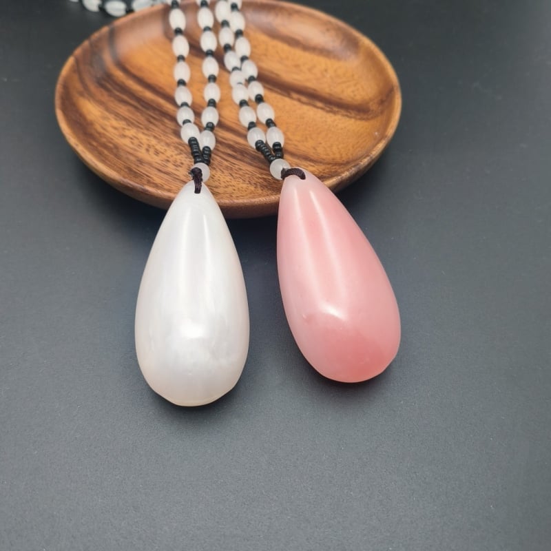 Colier cu pandantiv Guanyin cu două fețe din rășină, lanț cu mărgele, unisex, primăvara 2024, Nanyi Jewelry