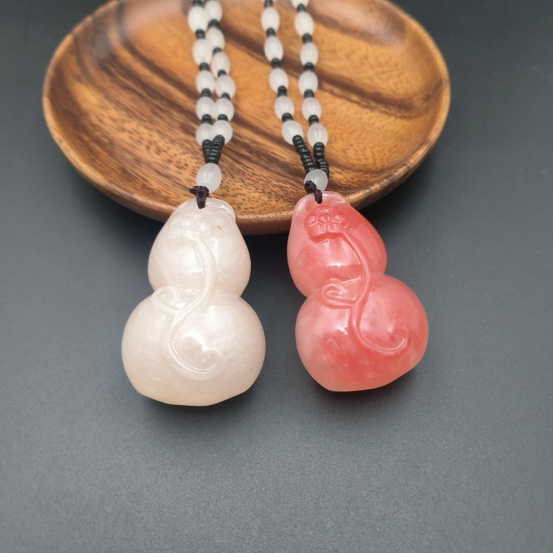 Colier cu pandantiv Guanyin cu două fețe din rășină, lanț cu mărgele, unisex, primăvara 2024, Nanyi Jewelry