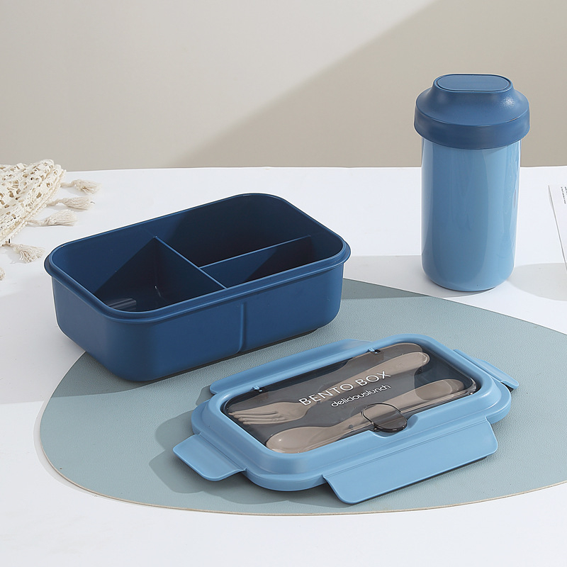 Európai stílusú négyszögletes ebédes doboz, 304 rozsdamentes acél + PP, 3 rekesz, mikróhullámú sütőben használható, dupla réteg, villával és kanállal