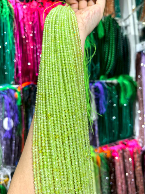 Σκορπισμένες χάντρες ζιρκόν – χειροποίητες – Ruyi Princess – Άνοιξη 2023