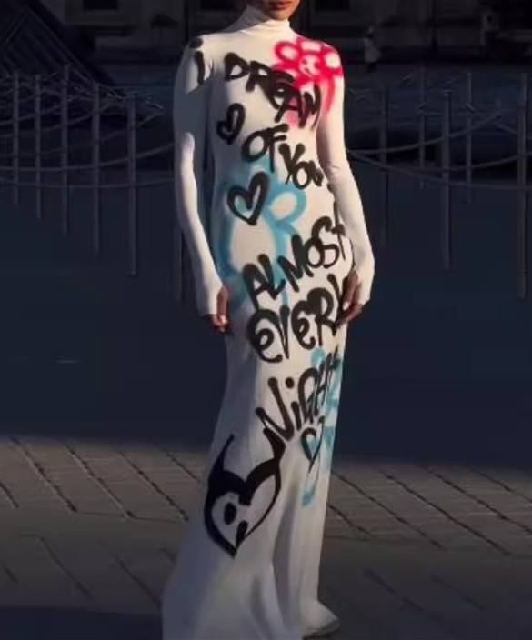 Šaty z Advanced milk silk, 3D efekt potlače, vysoký golier, dlhé rukávy, vysoký pás