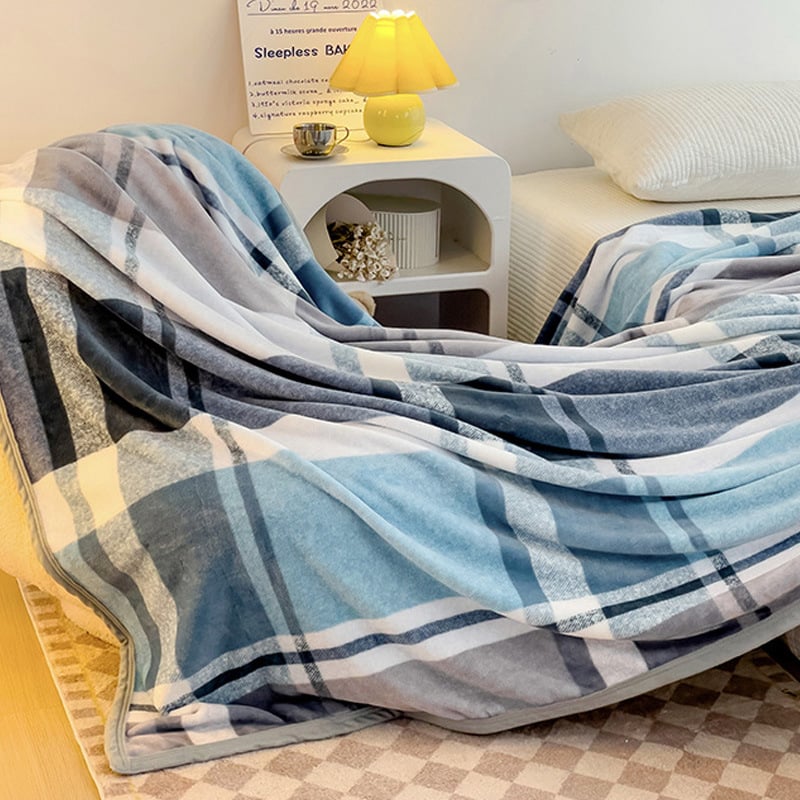 Pătură cu model plante și flori; 100% poliester; greutate 500 g; primăvară și toamnă