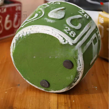 Настолен пепелник с форма на гума, минималистичен индустриален технологичен дизайн, модел AS65465161