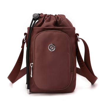 Μικρή τετράγωνη crossbody τσάντα (Νάιλον, Κλείσιμο με κορδόνι, Κατακόρυφος τετράγωνος σχήματος, Εσωτερική θήκη για κινητό, Με μία λουρί) – Άνοιξη 2025