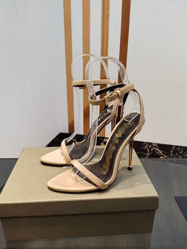 Υψηλά γόβες με μυτερή μύτη, επάνω μέρος από μοσχαρίσιο δέρμα, λεπτό τακούνι πάνω από 8 εκ, σόλα από γνήσιο δέρμα