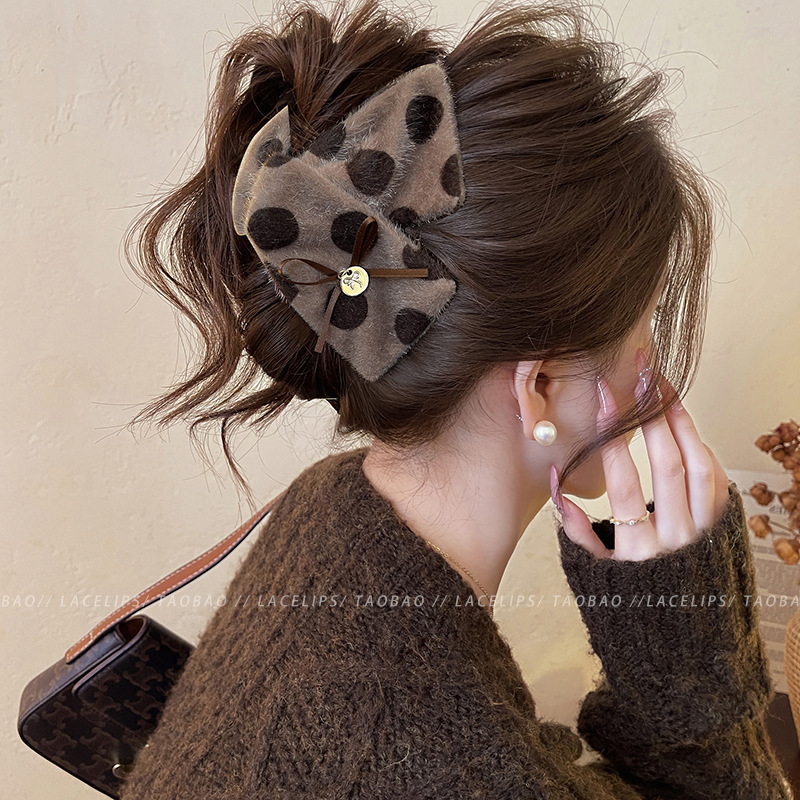 Леопардов принт клип за коса с панделка и форма на акула, ръчна изработка, кадифена и сатенена материя