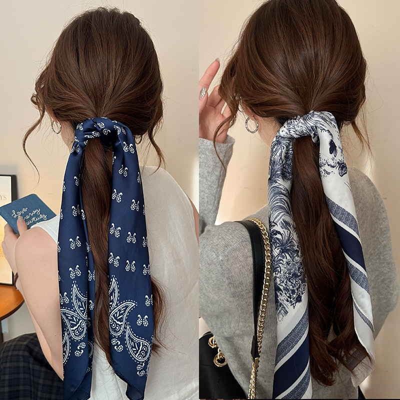 Μεταξωτό τετράγωνο φουλάρι με καρό μοτίβο και ανθώδες σχέδιο – γυναικείο αξεσουάρ κεφαλής, έμπνευση κορεαϊκού/ιαπωνικού στυλ