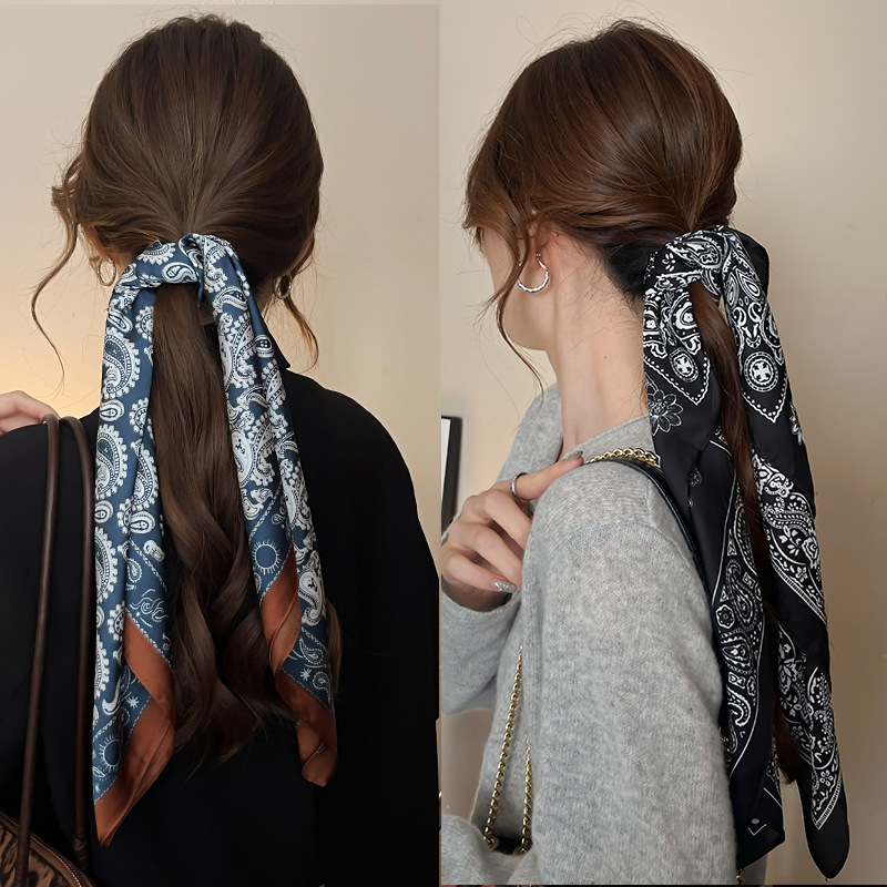 Μεταξωτό τετράγωνο φουλάρι με καρό μοτίβο και ανθώδες σχέδιο – γυναικείο αξεσουάρ κεφαλής, έμπνευση κορεαϊκού/ιαπωνικού στυλ