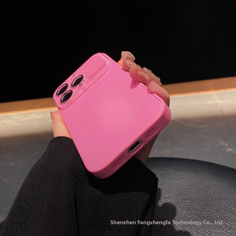 Sklenený ochranný kryt pre iPhone 16 Pro / Pro Max – proti nárazu, proti opotrebeniu, precízne spracovanie