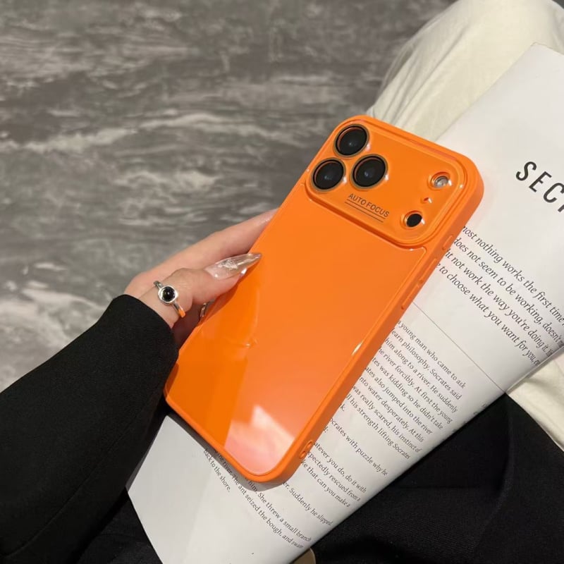 Carcasă protectoare din sticlă pentru iPhone 16 Pro / Pro Max – antișoc, antiuzură, execuție impresionantă