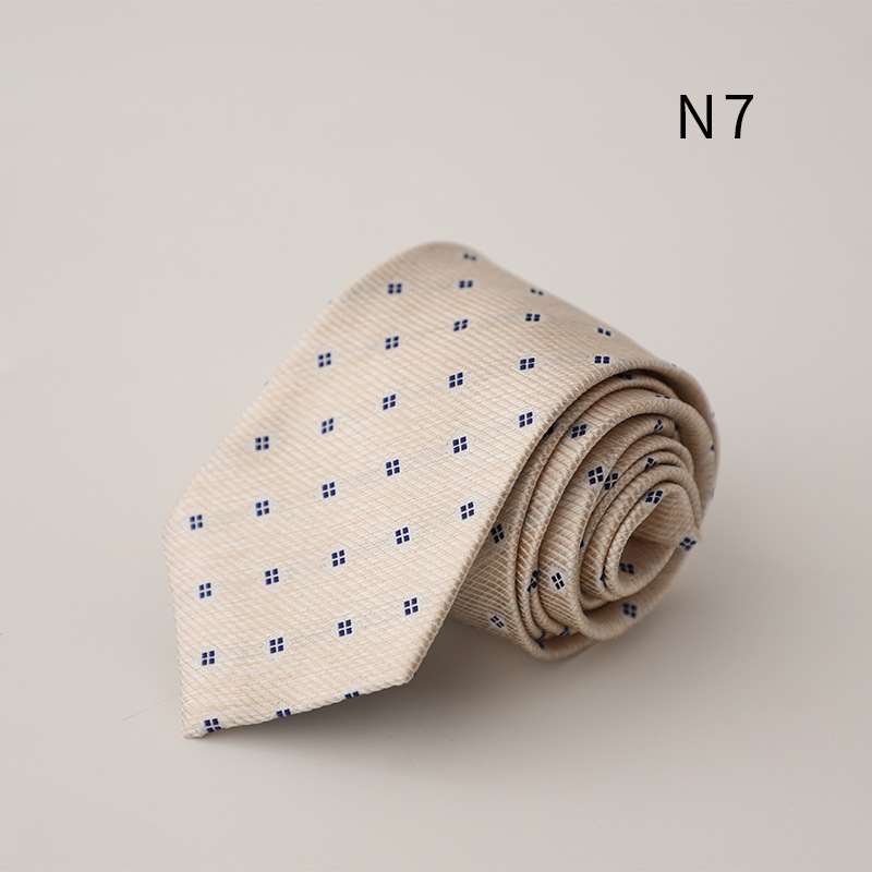 Γραβάτα από πολυεστέρα με ζακάρτ ρίγες; ύφανση ζακάρντ; επένδυση πολυεστέρα; στυλ επιχειρηματικό