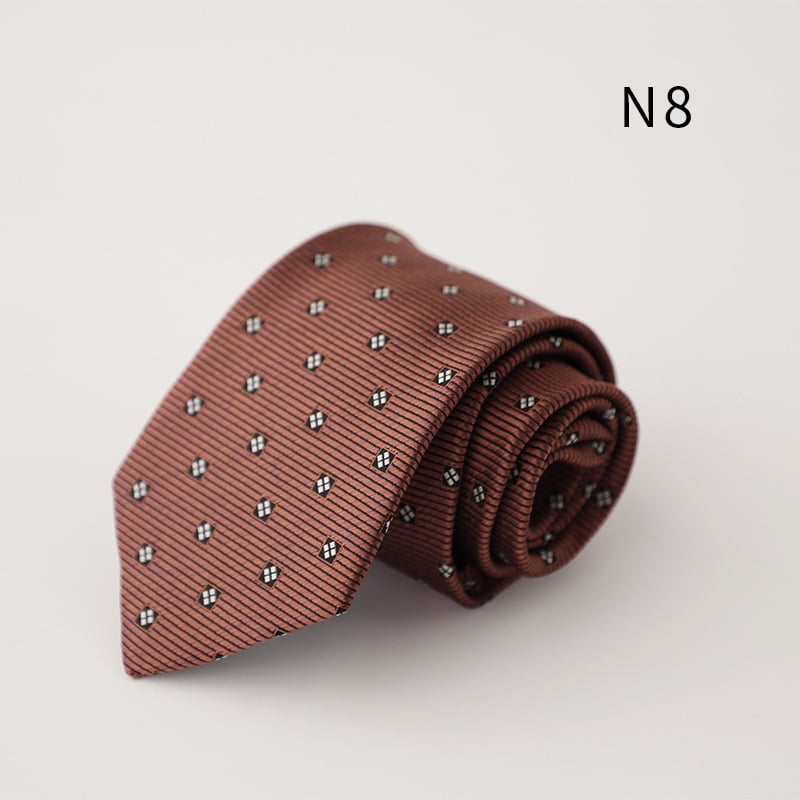 Γραβάτα από πολυεστέρα με ζακάρτ ρίγες; ύφανση ζακάρντ; επένδυση πολυεστέρα; στυλ επιχειρηματικό