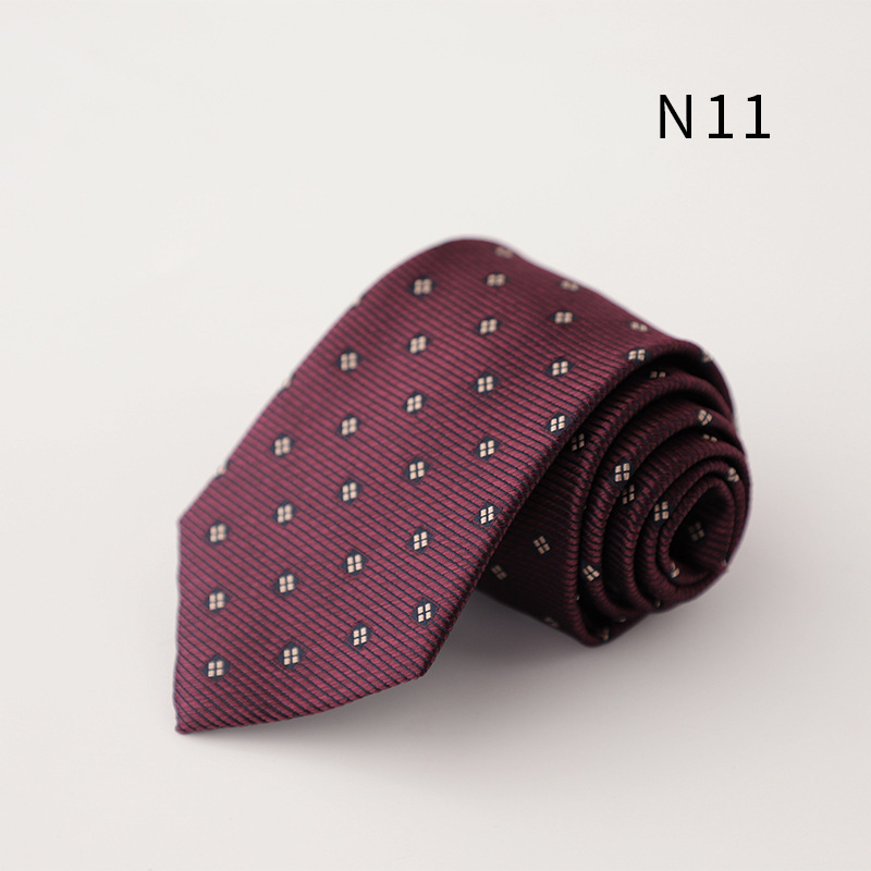 Γραβάτα από πολυεστέρα με ζακάρτ ρίγες; ύφανση ζακάρντ; επένδυση πολυεστέρα; στυλ επιχειρηματικό