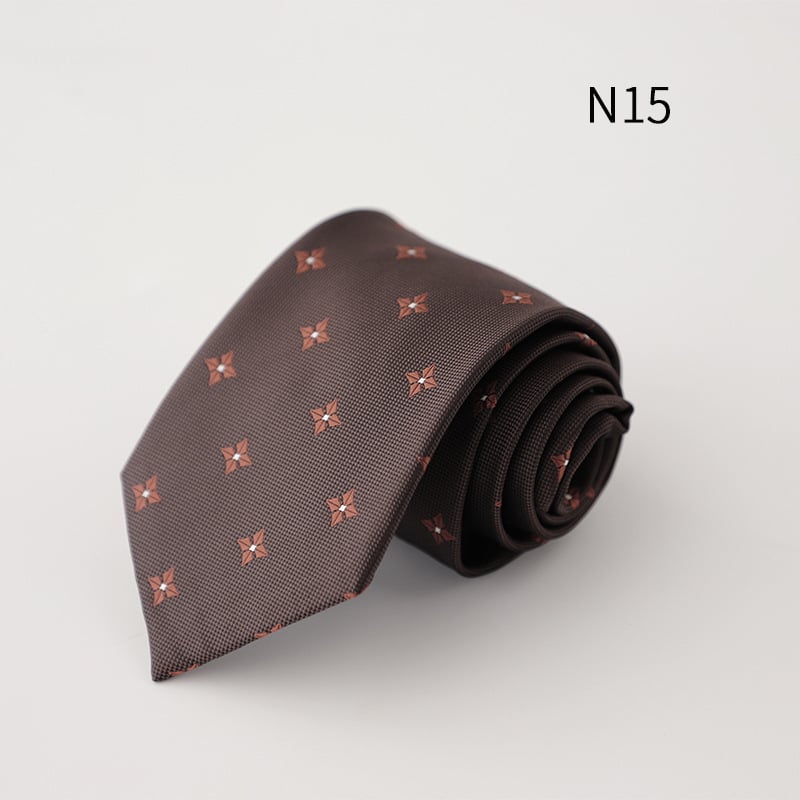 Γραβάτα από πολυεστέρα με ζακάρτ ρίγες; ύφανση ζακάρντ; επένδυση πολυεστέρα; στυλ επιχειρηματικό