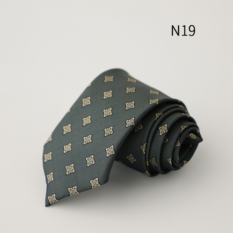 Γραβάτα από πολυεστέρα με ζακάρτ ρίγες; ύφανση ζακάρντ; επένδυση πολυεστέρα; στυλ επιχειρηματικό