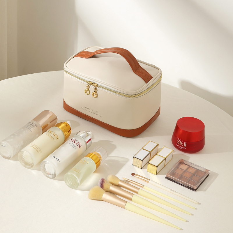 Geantă cosmetică PU patchwork, capacitate mare, gentuță portabilă pentru îngrijire a pielii, interior PU, pentru femei, lansare primăvara 2025