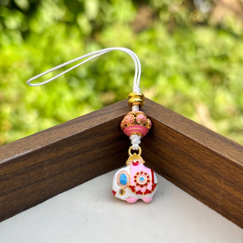 Αλυσίδα τηλεφώνου από μέταλλο με ηλεκτροπλατινισμένο φινίρισμα, μοτίβο αλογάκι κουνιστό, κινέζικο στυλ, άνοιξη 2025 κυκλοφορία