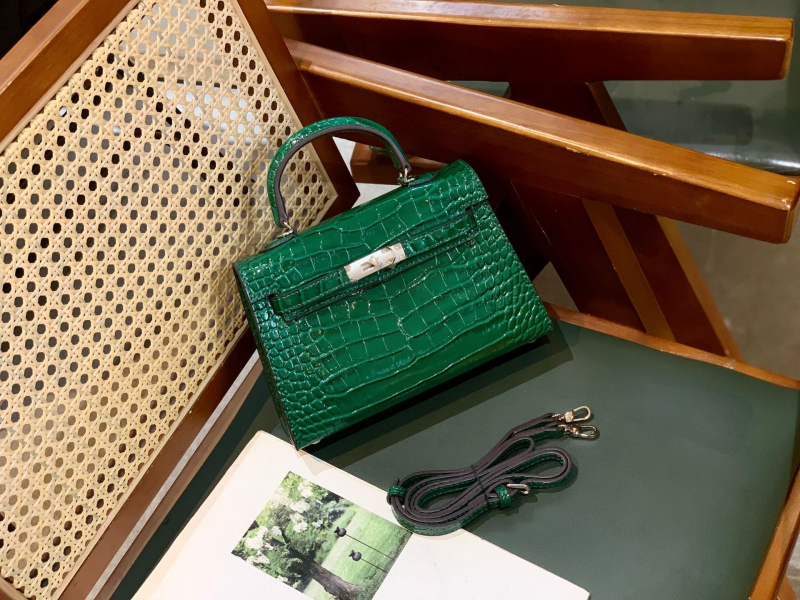 Τσάντα PU σε στυλ Kelly με καπάκι, επένδυση συνθετικό δέρμα, εσωτερικές θήκες για τηλέφωνο και έγγραφα